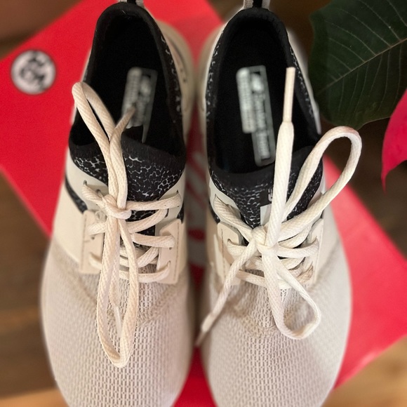 NEW BALANCE NERGIZE SPORT TRAINING SHOE - WOMEN'S - Picture 10 of 11